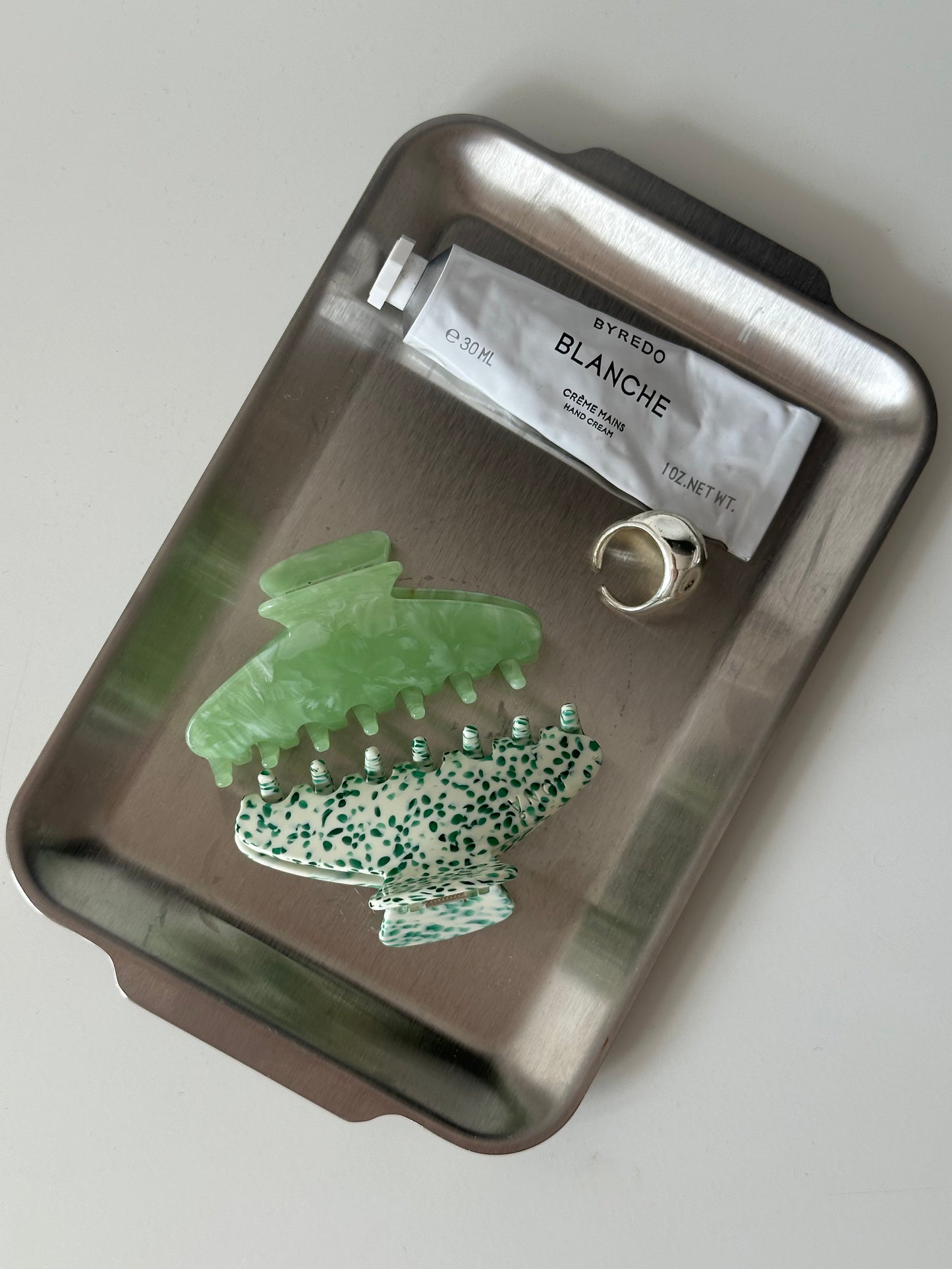LINE CLIP SALE