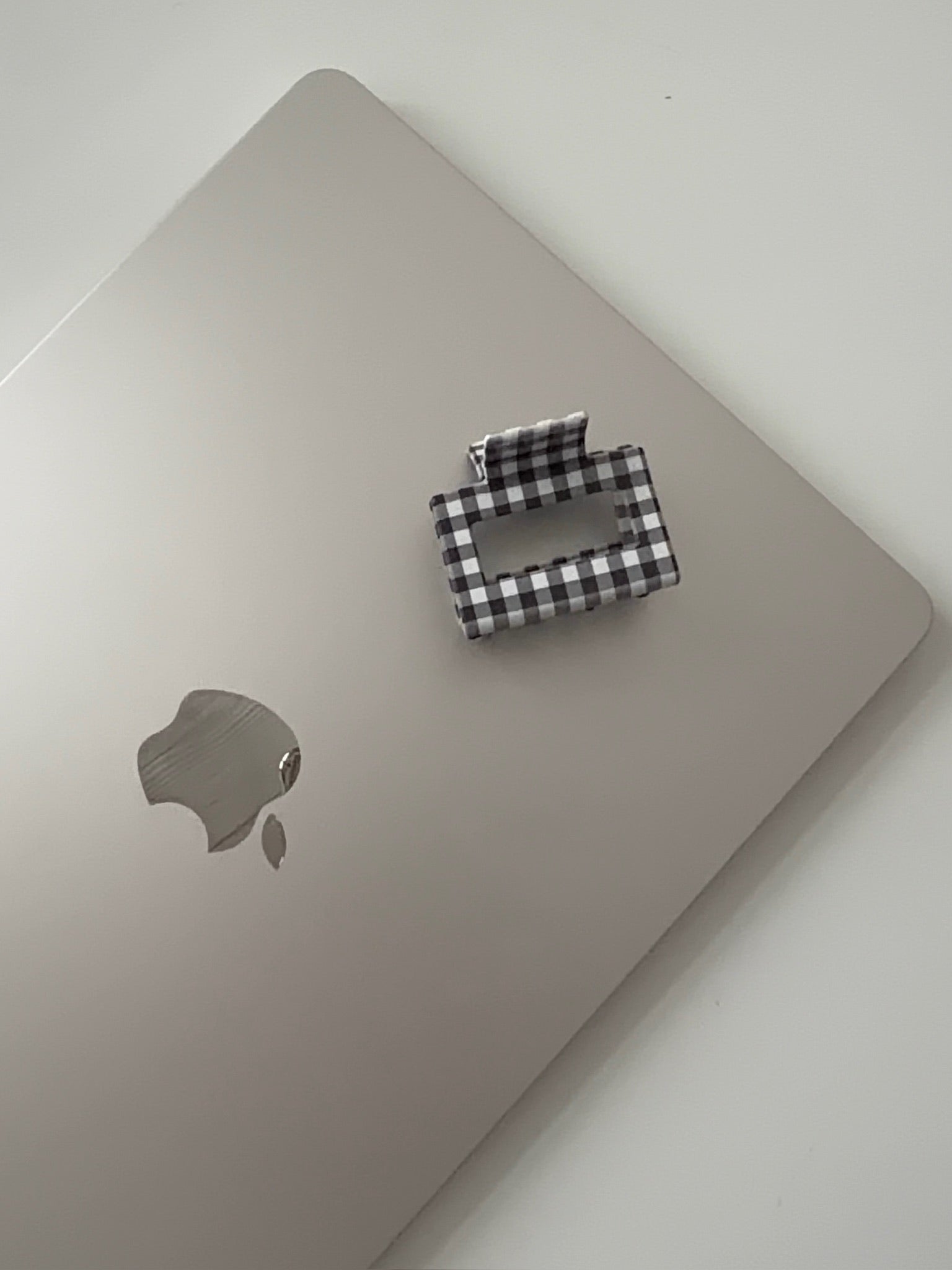 JOSEFIN CLIP in brown gingham