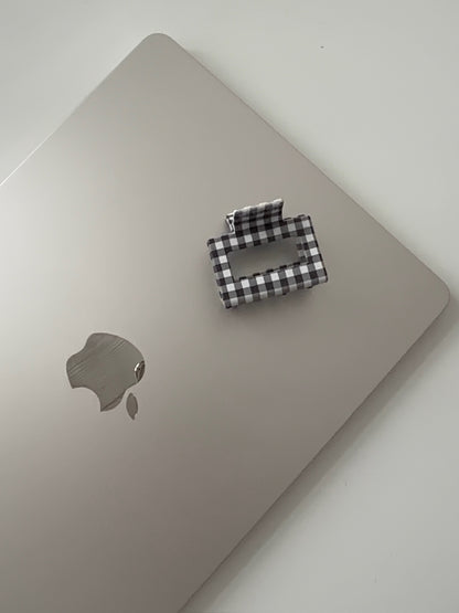 JOSEFIN CLIP in brown gingham