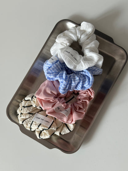 EVERYDAY SCRUNCHIES