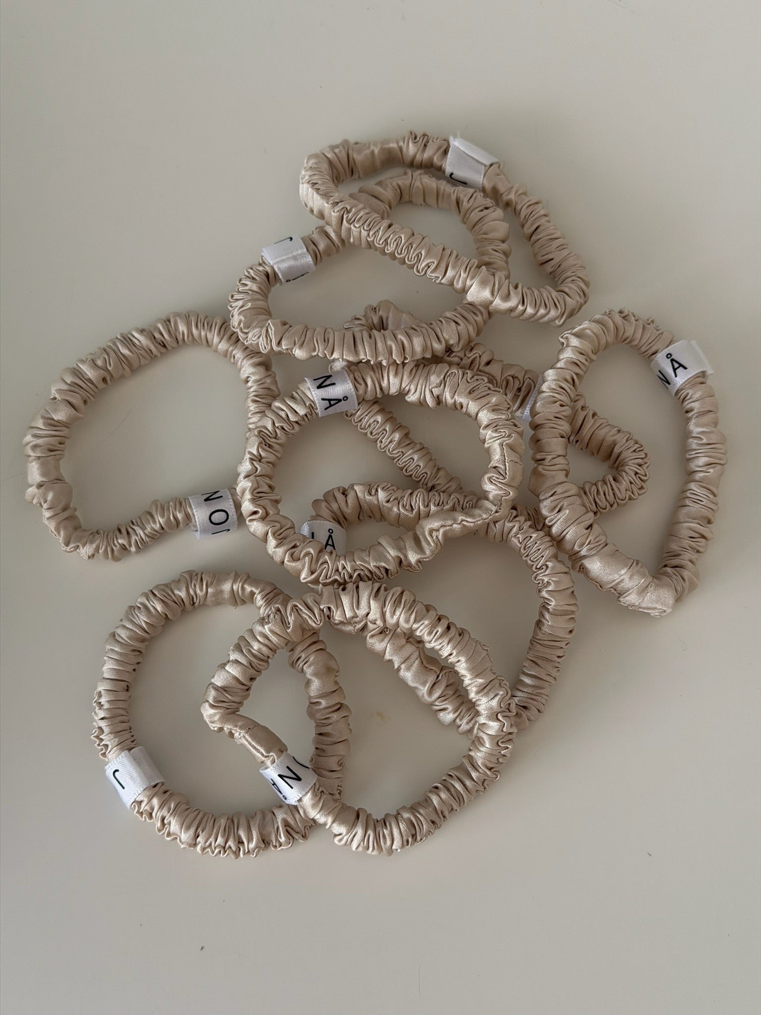 beige