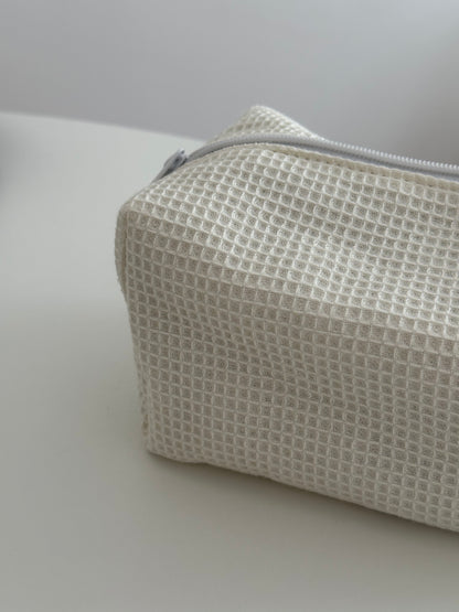 WAFFLE MAKE-UP BAG