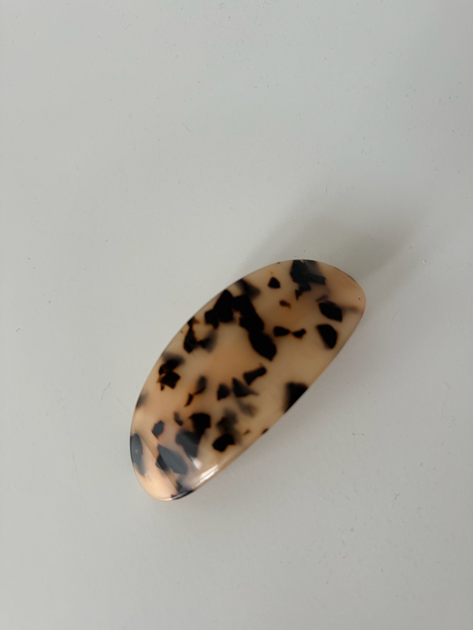 BARRETTE CLIP in tortoise