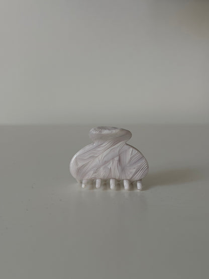 white swirl