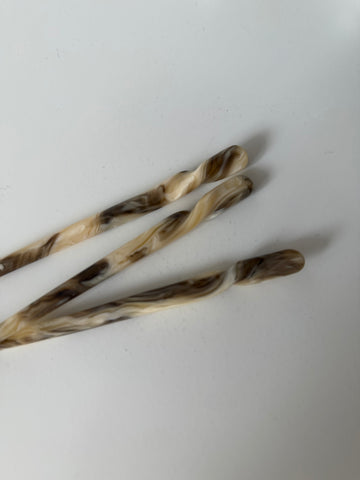 TWISTED HAIRPIN sandstone