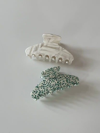 pebble green