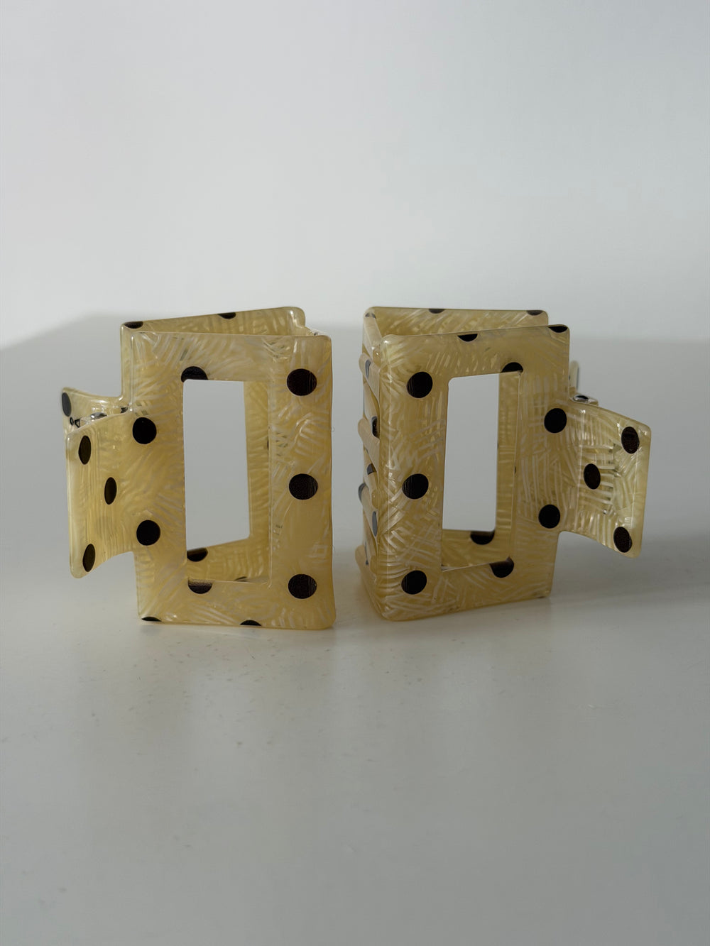 JOSEFIN CLIP in yellow polka dots