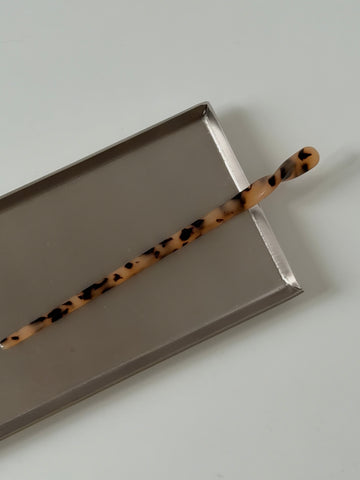 TWISTED HAIRPIN TORTOISE