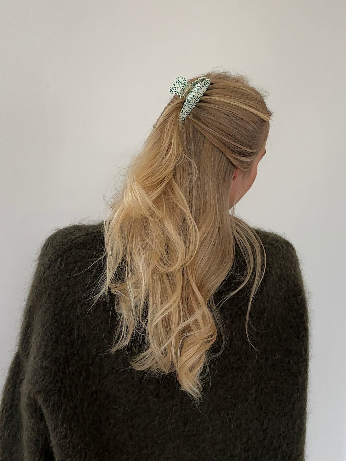 pebble green