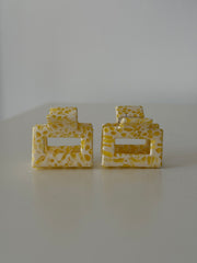 AVA CLIP in butter dots
