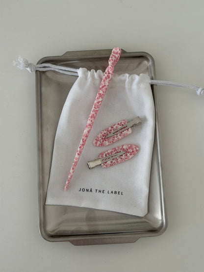blush dots