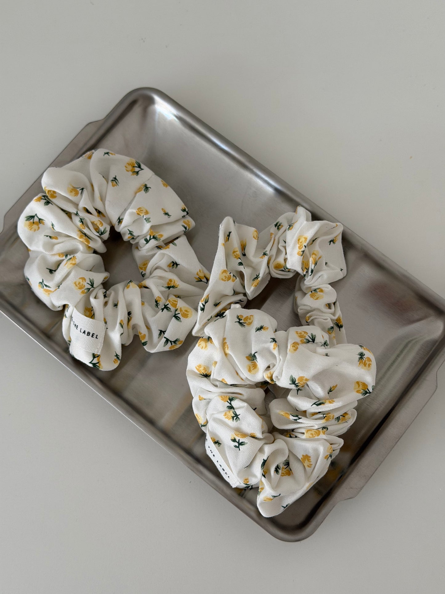  yellow porcelain