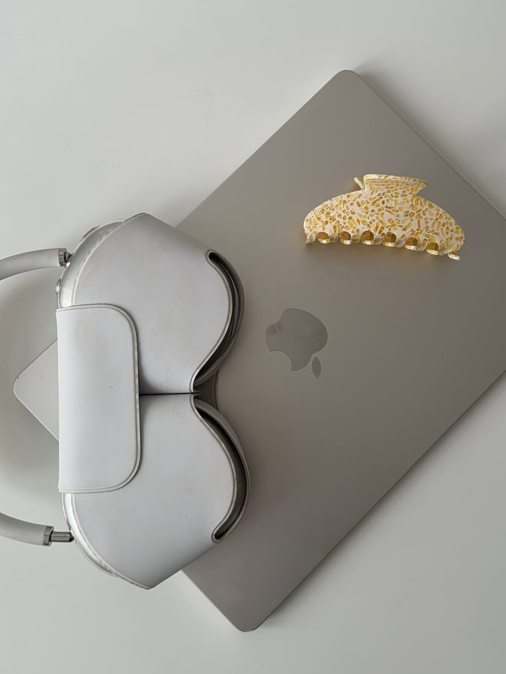 MATILDA CLIP in butter dots