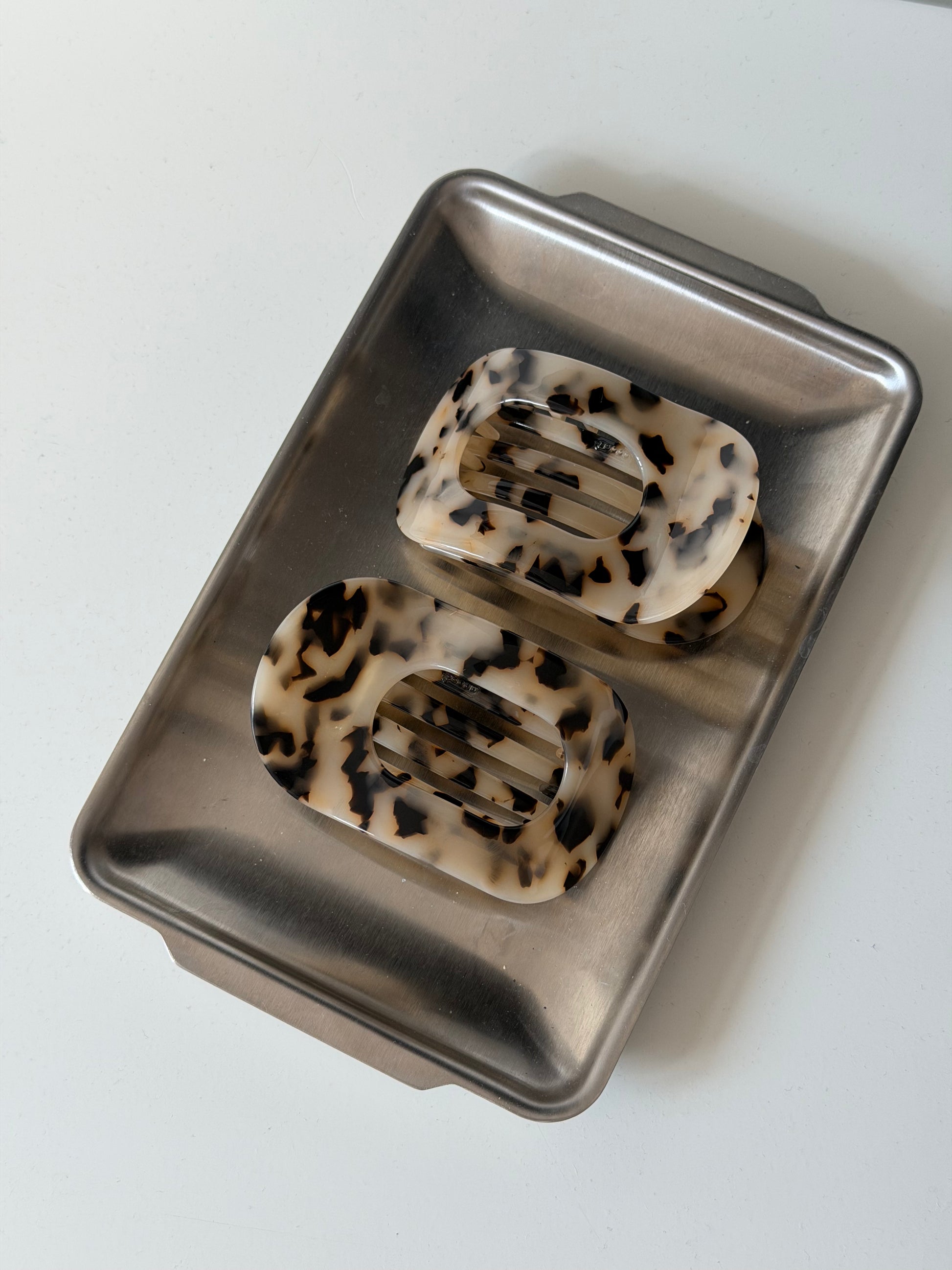 blonde tortoise